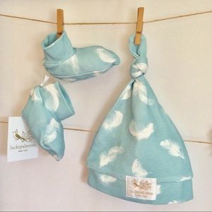 Organic Baby Hat+Booties Set {Blue Feather} NWT